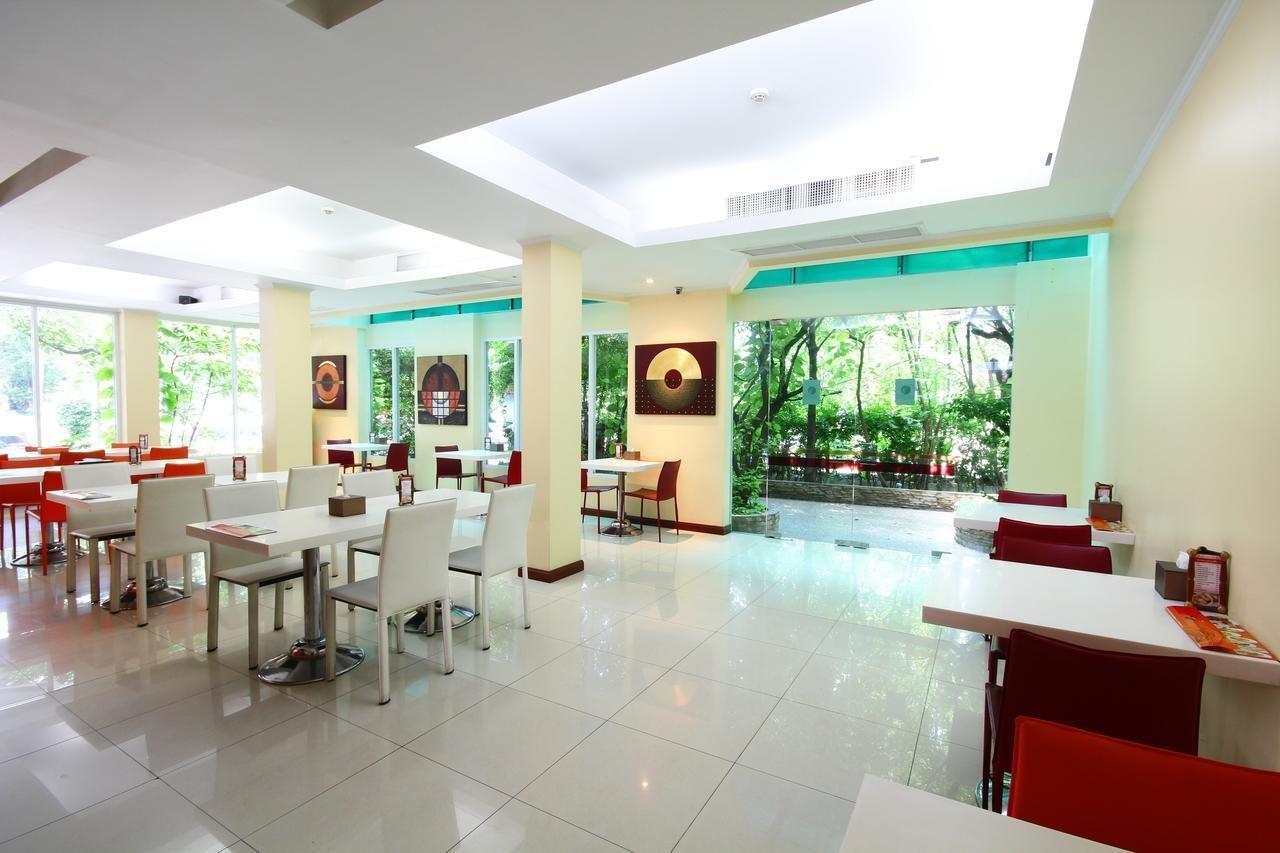Calypzo Bangkok Hotel Buitenkant foto