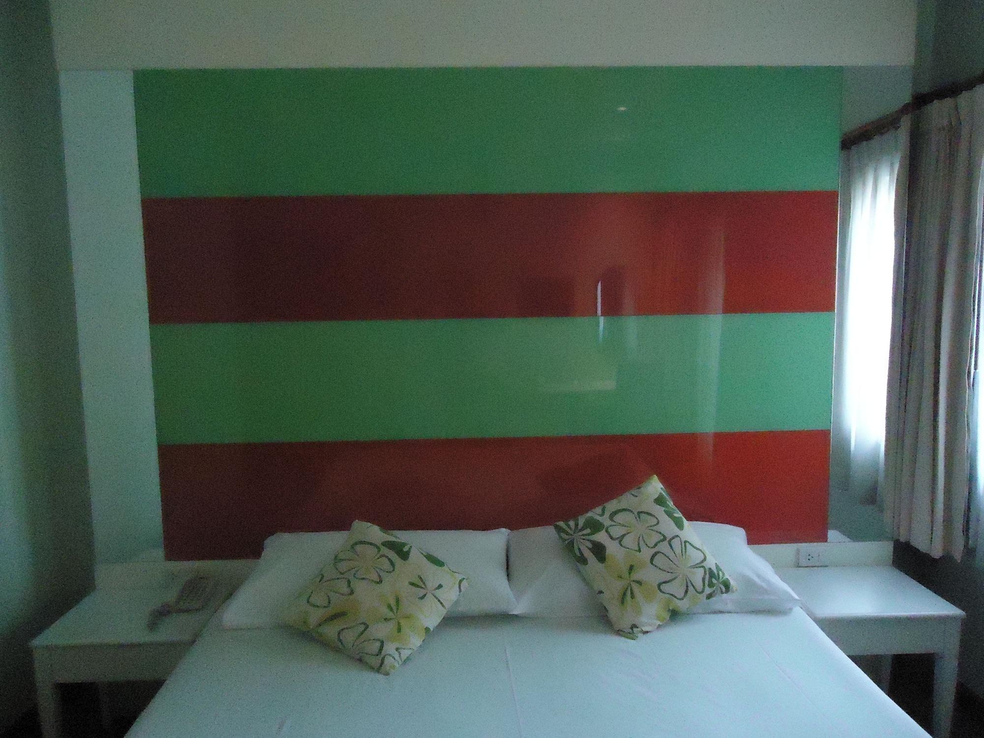 Calypzo Bangkok Hotel Buitenkant foto